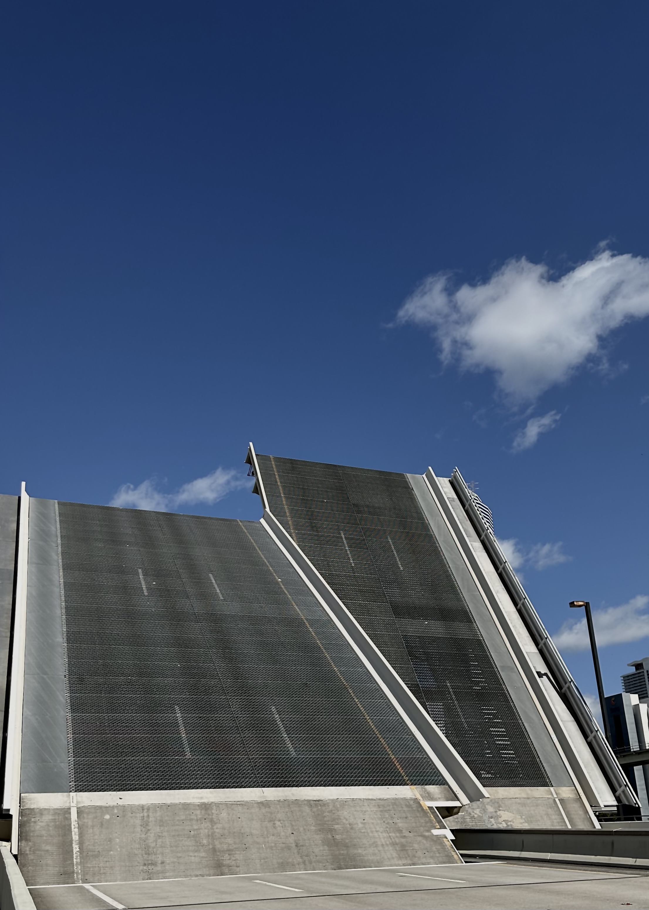 Modern architecture — structure and precision